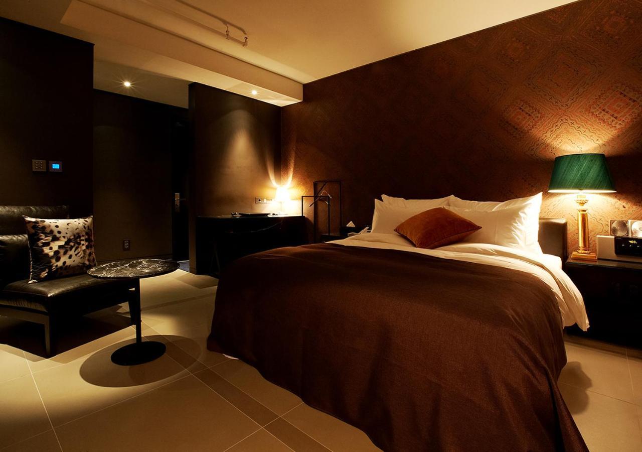Lee Design 3*